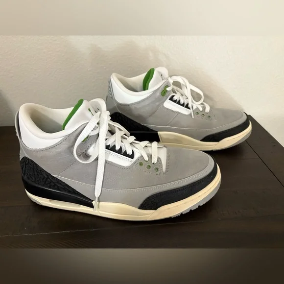 Jordan 3 Size 10 Chlorophyll - Picture 1 of 8